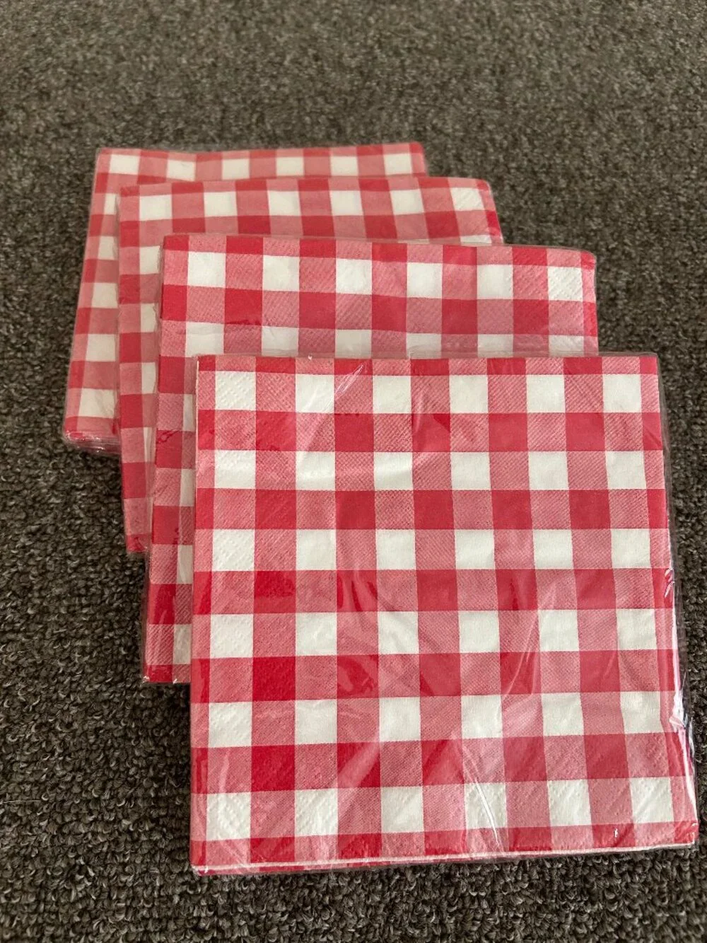 Set/8 Red Checkered Party Supplies